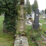Luže - Restaurování náhrobku Jana Vlacha na hřbitově
